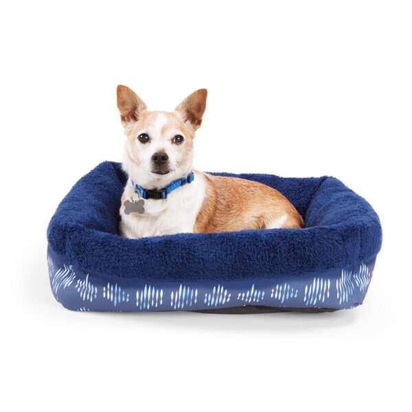 EveryYay Essentials Navy Snuggler Dog Beds, 21" L X 21" W X 6" H, Small