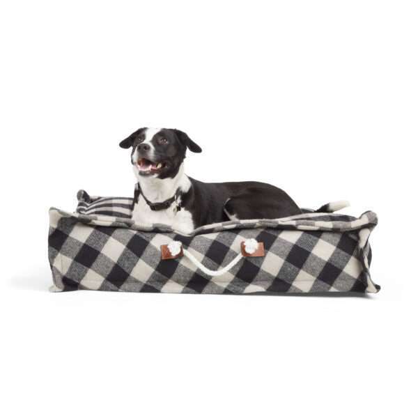 EveryYay Essentials Snooze Fest Grey Plaid Square Lounger Dog Bed, 32" L X 32" W, Medium