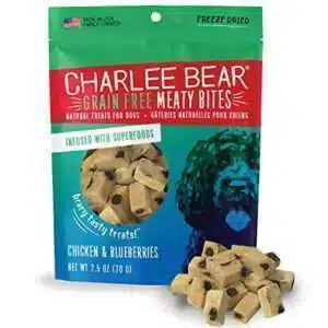 Charlee Bear Meaty Bites Dog Treats Chicken & Blueberries 2.5oz