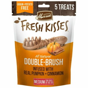 Merrick Fresh Kisses Dental Chews for Dogs Pumpkin and Cinnamon Natural Dog Treats for Medium Dogs 25-50 Lbs - 5 oz. Pouch